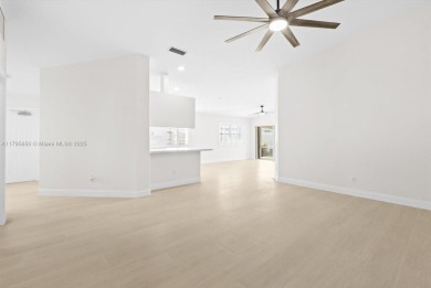 Welcome to this NEWLY UPDATED villa in the desirable Retreat at on Lost Lake Golf Club in Florida - for sale on GolfHomes.com, golf home, golf lot