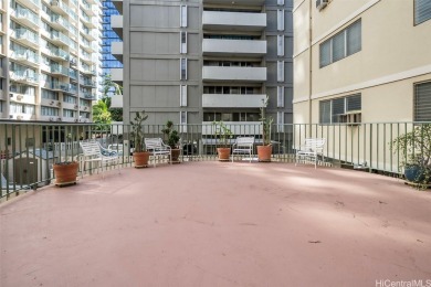 $19,000 PRICE IMPROVEMENT!! Live the beach lifestyle at Ala Wai on Ala Wai Golf Course in Hawaii - for sale on GolfHomes.com, golf home, golf lot