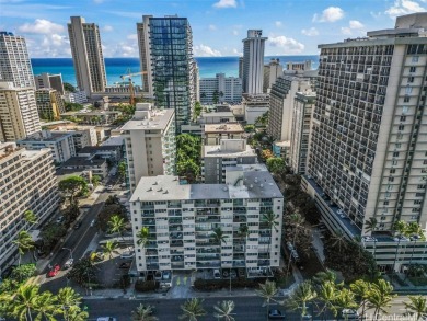 $19,000 PRICE IMPROVEMENT!! Live the beach lifestyle at Ala Wai on Ala Wai Golf Course in Hawaii - for sale on GolfHomes.com, golf home, golf lot