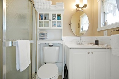 PRIDE OF OWNERSHIP SHINES THROUGHOUT THIS IMMACULATE AND on Davie Golf Club in Florida - for sale on GolfHomes.com, golf home, golf lot