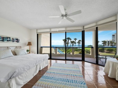 Under contract-accepting backup offers. Experience refined on Longboat Key Golf Club Resort in Florida - for sale on GolfHomes.com, golf home, golf lot