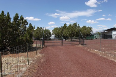 Rancher's dream! 18.75-acre off-grid horse property just 25 on Silver Creek Golf Club in Arizona - for sale on GolfHomes.com, golf home, golf lot