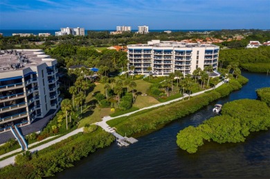Under contract-accepting backup offers. Experience refined on Longboat Key Golf Club Resort in Florida - for sale on GolfHomes.com, golf home, golf lot