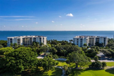 Under contract-accepting backup offers. Experience refined on Longboat Key Golf Club Resort in Florida - for sale on GolfHomes.com, golf home, golf lot