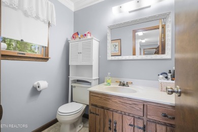 Charming 3 bed, 2.5 bath home in Fairfield Glade with 1,950 sq on Druid Hills Golf Club in Tennessee - for sale on GolfHomes.com, golf home, golf lot