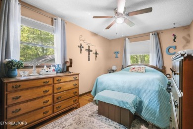 Charming 3 bed, 2.5 bath home in Fairfield Glade with 1,950 sq on Druid Hills Golf Club in Tennessee - for sale on GolfHomes.com, golf home, golf lot
