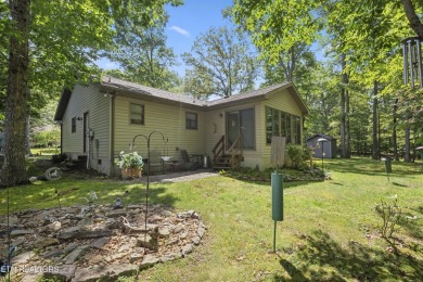 Charming 3 bed, 2.5 bath home in Fairfield Glade with 1,950 sq on Druid Hills Golf Club in Tennessee - for sale on GolfHomes.com, golf home, golf lot