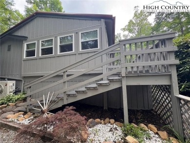 Adorable year-round home on spacious corner lot. One level on Land Harbor Golf Course in North Carolina - for sale on GolfHomes.com, golf home, golf lot