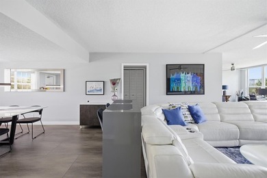 Beautifully updated 2 bedroom, 2 bathroom condo with a den in an on Palm-Aire Country Club and Resort - Palms in Florida - for sale on GolfHomes.com, golf home, golf lot