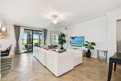 This beautiful end-unit Coach home offers breathtaking views of on Lakewood National Golf Club in Florida - for sale on GolfHomes.com, golf home, golf lot
