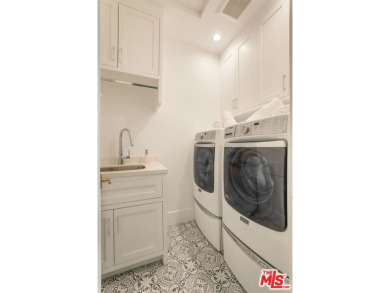 A Celebrity owned Private Westwood/Rancho Park Retreat offers on Rancho Park Golf Course in California - for sale on GolfHomes.com, golf home, golf lot