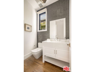 A Celebrity owned Private Westwood/Rancho Park Retreat offers on Rancho Park Golf Course in California - for sale on GolfHomes.com, golf home, golf lot