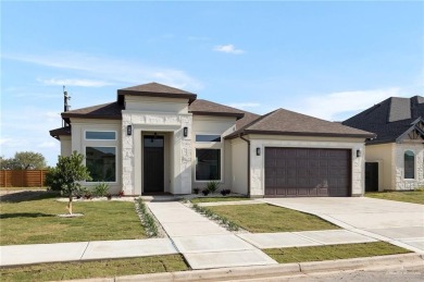 This stunning 3-bedroom, 2-bathroom home, located in the on Los Lagos Golf Club in Texas - for sale on GolfHomes.com, golf home, golf lot