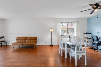 Discover your new home in Weston: spacious 2/2, partially on Bonaventure Country Club in Florida - for sale on GolfHomes.com, golf home, golf lot