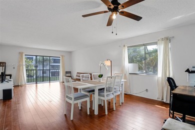 Discover your new home in Weston: spacious 2/2, partially on Bonaventure Country Club in Florida - for sale on GolfHomes.com, golf home, golf lot