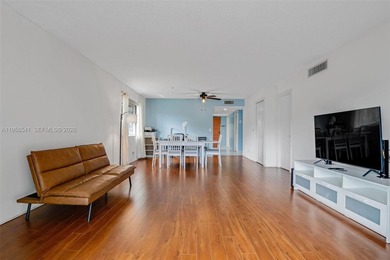 Discover your new home in Weston: spacious 2/2, partially on Bonaventure Country Club in Florida - for sale on GolfHomes.com, golf home, golf lot