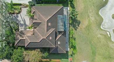 Under contract-accepting backup offers. Don't miss your chance on Fox Hollow Golf Club in Florida - for sale on GolfHomes.com, golf home, golf lot