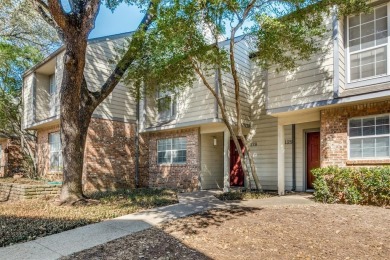 Serenity abounds in this beautifully renovated 2 bedroom, 2 and on Stevens Park Golf Course in Texas - for sale on GolfHomes.com, golf home, golf lot