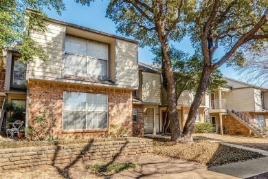 Serenity abounds in this beautifully renovated 2 bedroom, 2 and on Stevens Park Golf Course in Texas - for sale on GolfHomes.com, golf home, golf lot