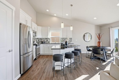 Welcome to this thoughtfully cared-for home in the heart of on Eagle Ridge Golf Course in Washington - for sale on GolfHomes.com, golf home, golf lot