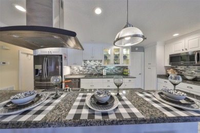 CORNER LOT, meticulously CLEAN and BEAUTIFUL 2 bedroom, 2 bath on Sandpiper Golf Club in Florida - for sale on GolfHomes.com, golf home, golf lot