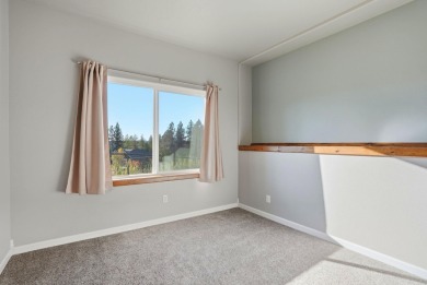 Welcome to this thoughtfully cared-for home in the heart of on Eagle Ridge Golf Course in Washington - for sale on GolfHomes.com, golf home, golf lot