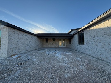 Welcome to luxury living in Bentwood Country Club! This McCrory on Bentwood Country Club in Texas - for sale on GolfHomes.com, golf home, golf lot