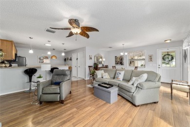 LOCATION LOCATION LOCATION!! This cute, 2 bedroom, 2 bath COLONY on The Links of Spruce Creek in Florida - for sale on GolfHomes.com, golf home, golf lot