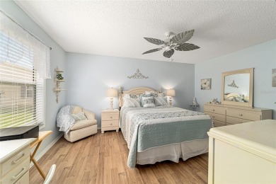 LOCATION LOCATION LOCATION!! This cute, 2 bedroom, 2 bath COLONY on The Links of Spruce Creek in Florida - for sale on GolfHomes.com, golf home, golf lot