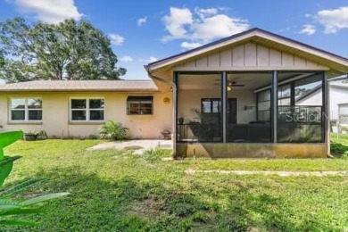 Lovely 3 bedroom 2 bathroom 2 car garage home with a split on Sherman Hills Golf Club in Florida - for sale on GolfHomes.com, golf home, golf lot