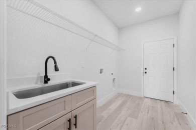 Stunning New Construction Home in Sun 'N Lake - 4 Bedrooms, 3 on Sun n Lake Golf and Country Club in Florida - for sale on GolfHomes.com, golf home, golf lot