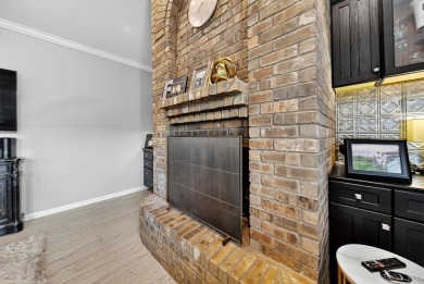 ENTERTAINER'S DELIGHT - Discover this fabulously secluded one of on Green Tree Country Club in Texas - for sale on GolfHomes.com, golf home, golf lot