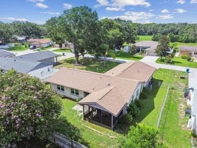 Lovely 3 bedroom 2 bathroom 2 car garage home with a split on Sherman Hills Golf Club in Florida - for sale on GolfHomes.com, golf home, golf lot