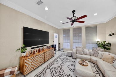 ENTERTAINER'S DELIGHT - Discover this fabulously secluded one of on Green Tree Country Club in Texas - for sale on GolfHomes.com, golf home, golf lot