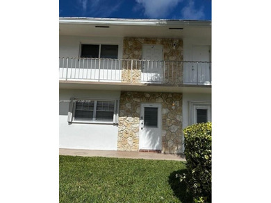 !!MOTIVATED SELLER - BRIGHT & PEACEFUL 2/1 FIRST-FLOOR CONDO!! on Leisureville Community Association in Florida - for sale on GolfHomes.com, golf home, golf lot