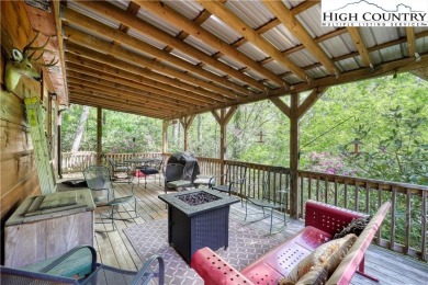 Adorable one bedroom, one bath Green River Cabin in the resort on Land Harbor Golf Course in North Carolina - for sale on GolfHomes.com, golf home, golf lot