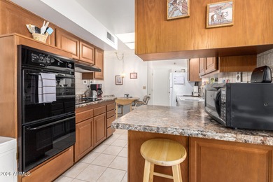 WELCOME TO THIS CHARMING GOLF COURSE HOME. THIS 2 BEDROOM, 2 on Sun City South Golf Course in Arizona - for sale on GolfHomes.com, golf home, golf lot