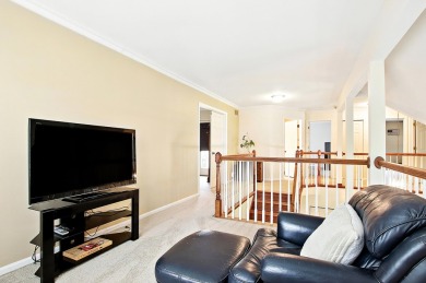 Spotless and beautifully maintained White Oak model located in on The Arboretum Club in Illinois - for sale on GolfHomes.com, golf home, golf lot
