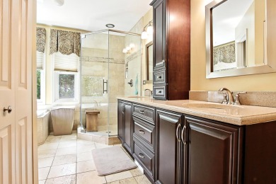Spotless and beautifully maintained White Oak model located in on The Arboretum Club in Illinois - for sale on GolfHomes.com, golf home, golf lot