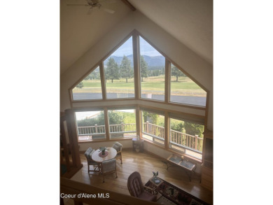 This great home sits on the Stoneridge Golf Course over looking on Stoneridge Golf Club in Idaho - for sale on GolfHomes.com, golf home, golf lot
