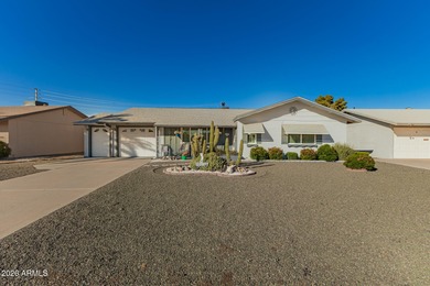 WELCOME TO THIS CHARMING GOLF COURSE HOME. THIS 2 BEDROOM, 2 on Sun City South Golf Course in Arizona - for sale on GolfHomes.com, golf home, golf lot