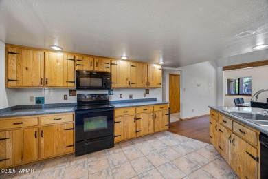 Spacious home in desirable Golf Community only 2 hours from on Pine Meadows Country Club in Arizona - for sale on GolfHomes.com, golf home, golf lot