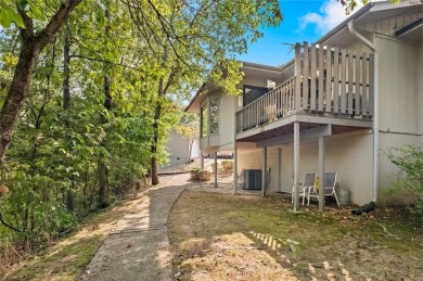 NEW ROOF & HVAC!! Townhouse in the heart of BV! The Condo POA on Bella Vista Country Club - Berksdale in Arkansas - for sale on GolfHomes.com, golf home, golf lot