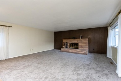 This one level home sits just off the 1st green of Lake Hills on Lake Hills Golf Course in Montana - for sale on GolfHomes.com, golf home, golf lot