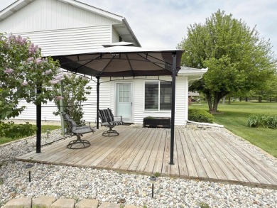 Updated Condo on Woodland Hills Golf Course - No HOA Fees! Don't on Woodland Hills Golf Course in Michigan - for sale on GolfHomes.com, golf home, golf lot