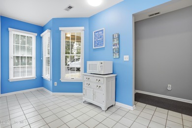 This inviting townhome located in The Woods section of Sea Trail on Sea Trail Golf Resort in North Carolina - for sale on GolfHomes.com, golf home, golf lot