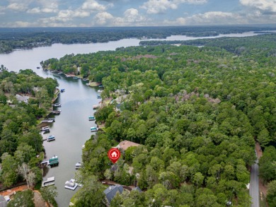 Lakefront Cottage in Reynolds Lake Oconee! on Reynolds Lake Oconee - The Preserve in Georgia - for sale on GolfHomes.com, golf home, golf lot