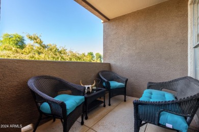 Stunning, Fully Remodeled One-Bedroom Condo in the Highly on Sun City Grand Golf Couse and Club in Arizona - for sale on GolfHomes.com, golf home, golf lot