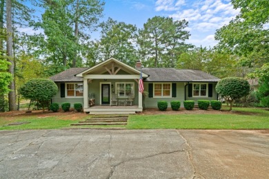 Lakefront Cottage in Reynolds Lake Oconee! on Reynolds Lake Oconee - The Preserve in Georgia - for sale on GolfHomes.com, golf home, golf lot