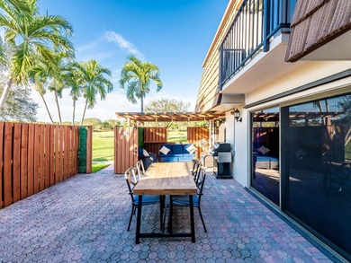 Located in a stunning golf course community with a friendly on Pine Island Ridge Country Club in Florida - for sale on GolfHomes.com, golf home, golf lot